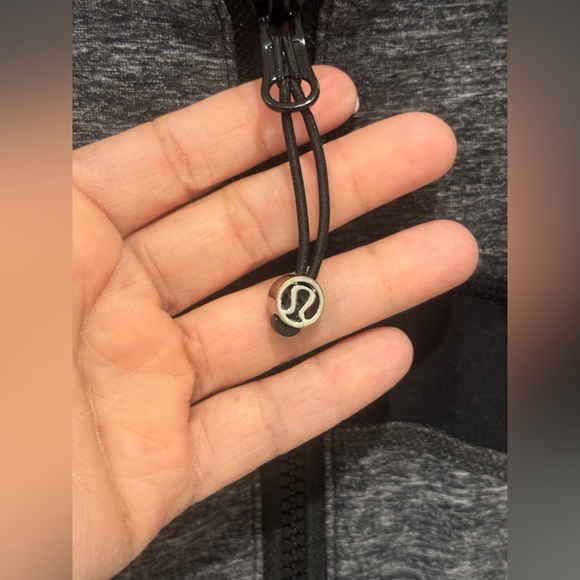 Lululemon reversible bliss jacket Women's Gray and Black Size:S - Picture 2 of 14